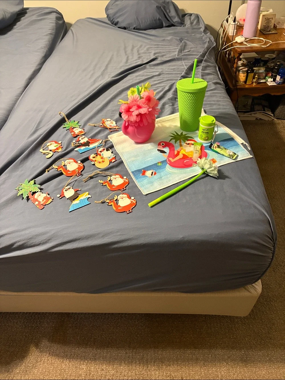 Tropical Party Set - Decorations, pen, lotion, lip gel, hand cream, wipes, cups